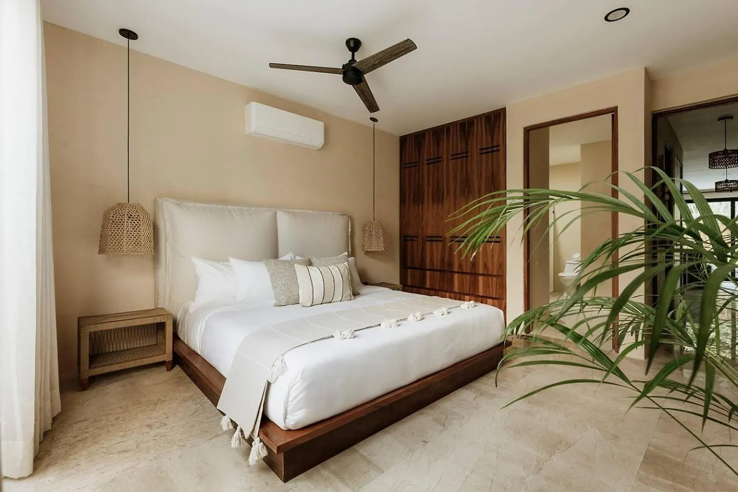 Itza Jungle Queen Swim Up With Beach Club Access Tulum 0*,